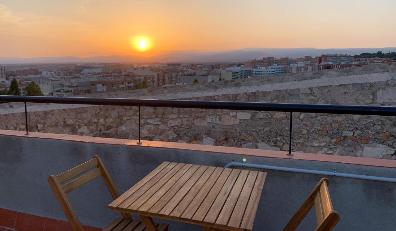 1 En La Muralla Romana Junto A La Catedral Apartamento *